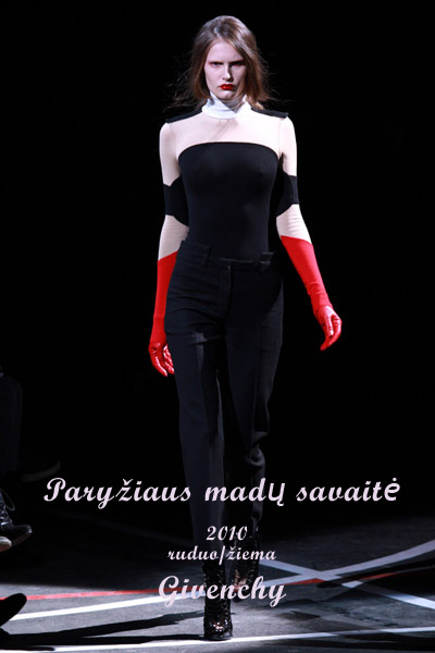 Givenchy ruduo/žiema 2010-2011 