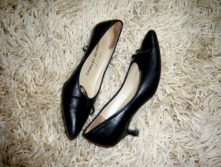 Kitten heels