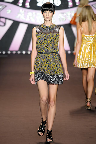 Anna Sui pavasaris/vasara 2010