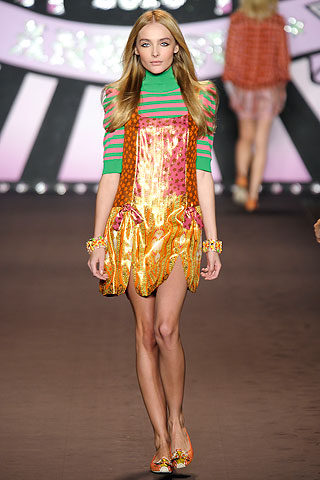 Anna Sui pavasaris/vasara 2010