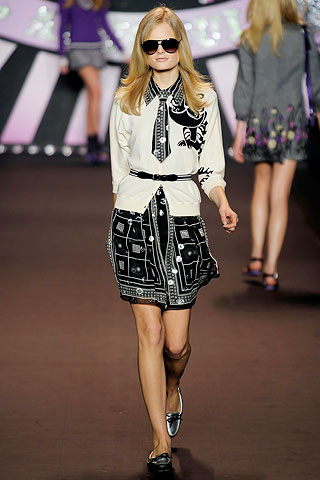 Anna Sui pavasaris/vasara 2010