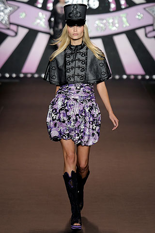 Anna Sui pavasaris/vasara 2010