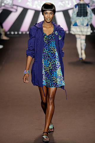 Anna Sui pavasaris/vasara 2010