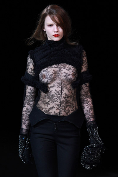 Givenchy ruduo/žiema 2010-2011 @SwO