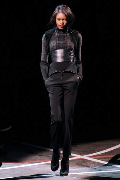 Givenchy ruduo/žiema 2010-2011 @SwO