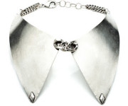 Apykaklė: nuo metalo iki plastiko