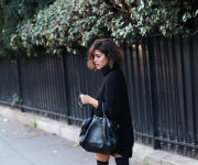 Penktadienio įvaizdis: didelis juodas megztinis