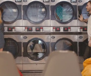 Caros sesuo Poppy Delevingne ir „Free People“ kibirkštys