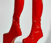 Originalūs, šokiruojantys(?) Batai.