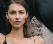 „EARTH“ – deimantai, pasakojantys amžinybės istoriją