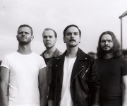 „Deeper Upper“ naujas singlas – „Boys Don’t Cry“