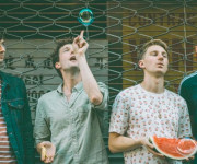 5 mažai žinomi faktai apie į Vilnių atkeliaujančius „Glass Animals“