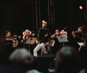 Vilniaus senamiestyje savo muzikos magija kerėjo Martynas Levickis