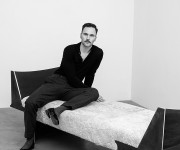 (AV17) galerijoje – išskirtinė dizainerio Manto Lesausko kolekcijos paroda