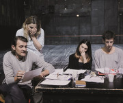 „Sirenose“ spektaklį apie holokaustą pristatantis Jernej Lorenci: nesame pasiruošę net pabandyti priartėti prie to, ką žmonės patyrė tuo metu