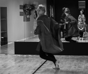„Ribos“ – šiuolaikinio šokio spektaklis pagrįstas potyriais