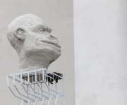 Su juoku užbaigiama kintanti šiuolaikinių skulptūrų ir instaliacijų paroda