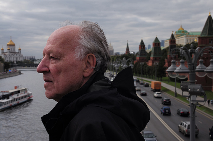 „Herzogas / Gorbačiovas“: apie pastangas ir netyčia suirusią imperiją
