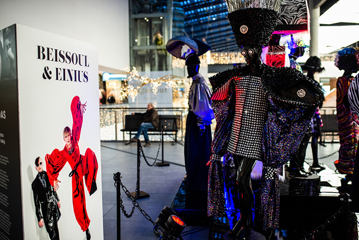 „Beissoul & Einius“ pristatė kostiumų parodą