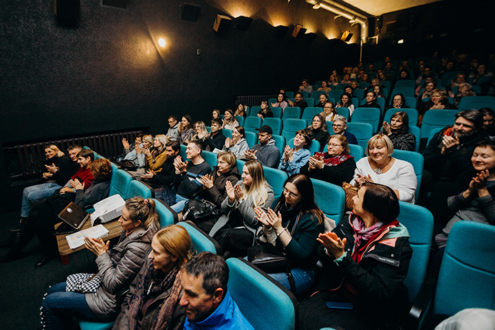 „Skalvijos“ kino centras atidaro virtualią salę