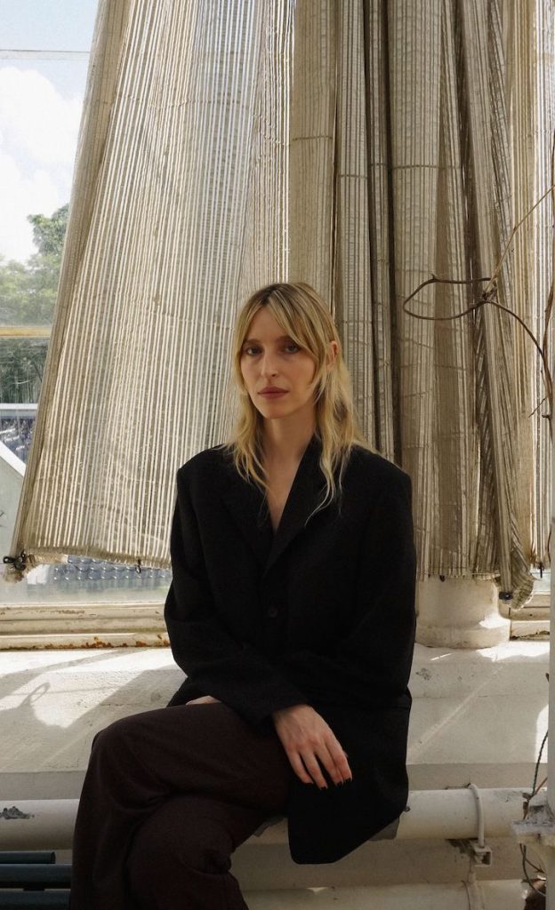 „Tyla, kuri švyti“: Norvegijos garso menininkė Carmen Villain pasirodys Vilniuje