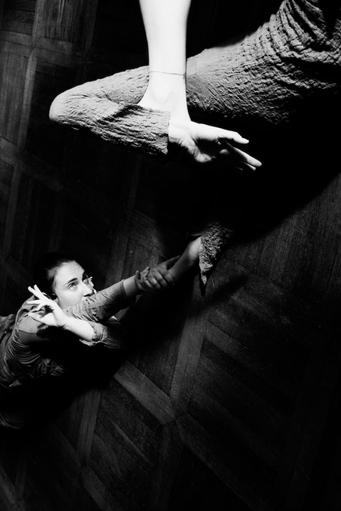 Ryšiai ir atmintis – trys šokio kūriniai, kalbantys apie laiką, kūną ir buvimą kartu